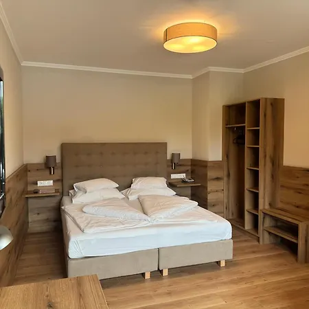 Der Marienhof Garni Otel