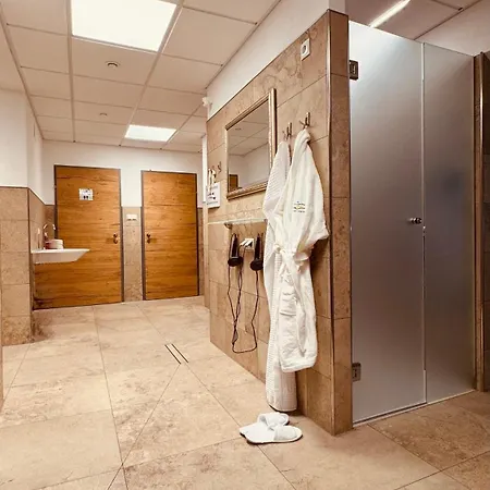 Der Marienhof Garni Otel 4*