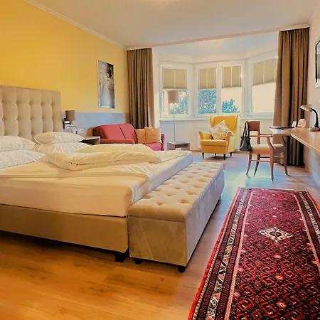 Der Marienhof Garni 4*