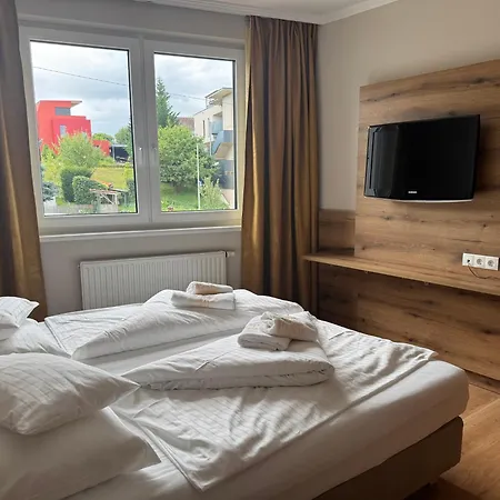 فندق Der Marienhof Garni 4*