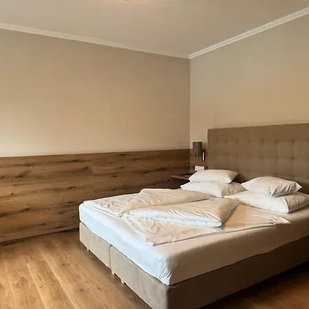 Der Marienhof Garni 4*