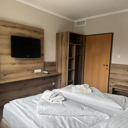 Der Marienhof Garni Hotel