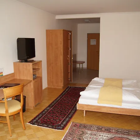 Der Marienhof Garni 4*