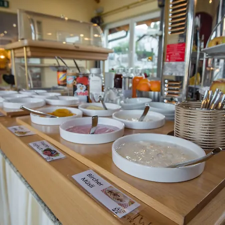 Hotel Der Marienhof Garni 4*