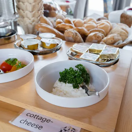 Der Marienhof Garni Hotel